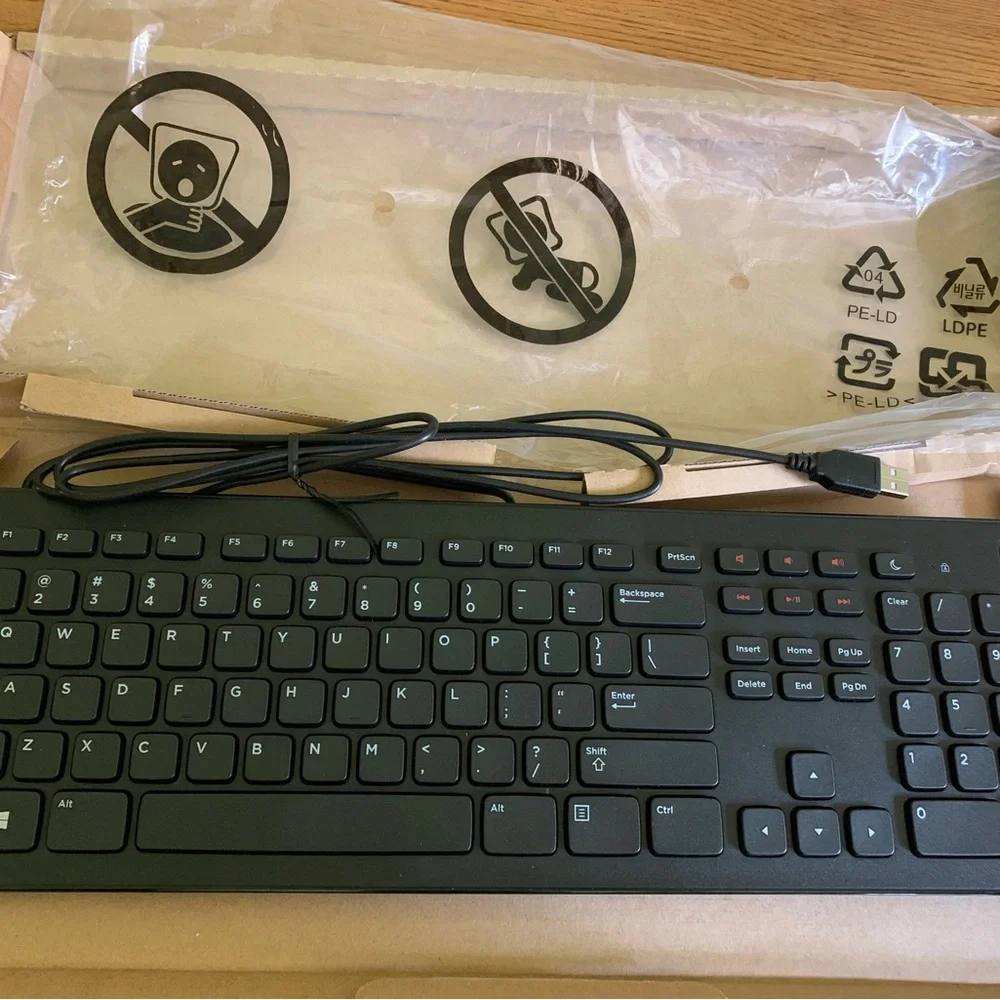 DELL black keyboard NWOT